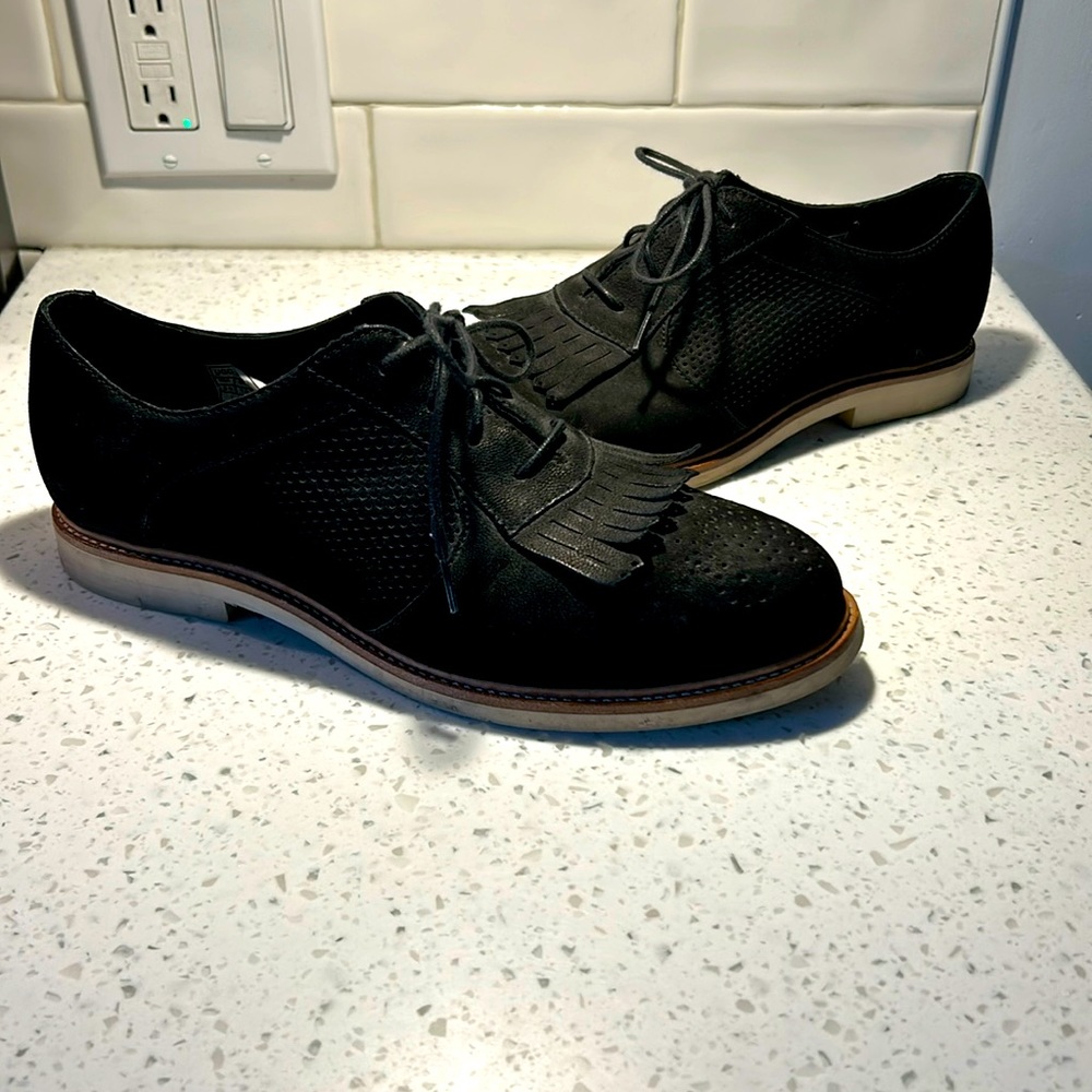 UGG oxfords, size 8.5